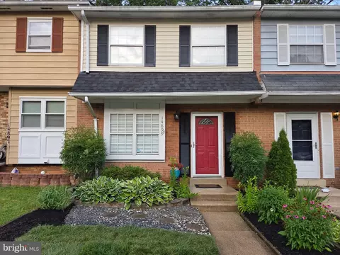 14899 Emberdale Dr, Woodbridge, VA 22193