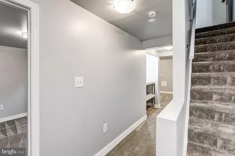Entry Way - 15242 Streamside Ct, Dumfries, VA 22025 photo 3 of 3