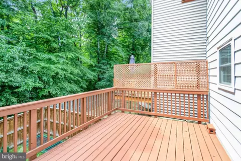 Exterior - 15242 Streamside Ct, Dumfries, VA 22025 photo 4 of 10