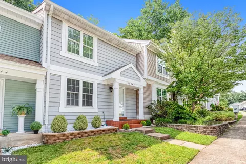 Exterior - 15242 Streamside Ct, Dumfries, VA 22025 photo 3 of 10
