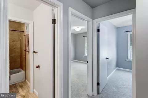 Entry Way - 15242 Streamside Ct, Dumfries, VA 22025 photo 2 of 3
