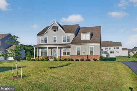 7305 Sugar Magnolia Loop, Gainesville, VA 20155
