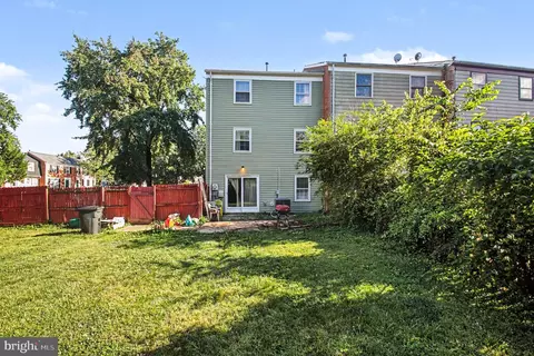 Exterior - 10100 Tasker Dr, Manassas, VA 20109 photo 4 of 5