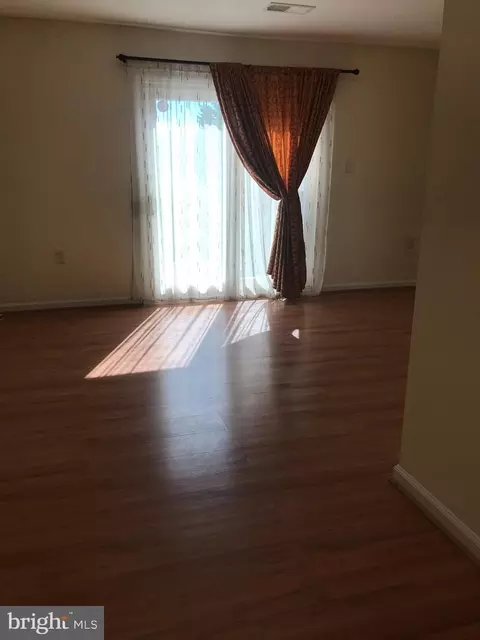 Living - 8053 Community Dr, Manassas, VA 20109 photo 1 of 1