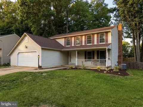 15177 Holleyside Dr, Dumfries, VA 22025