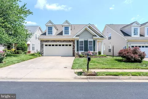 13728 Fieldstone Way, Gainesville, VA 20155