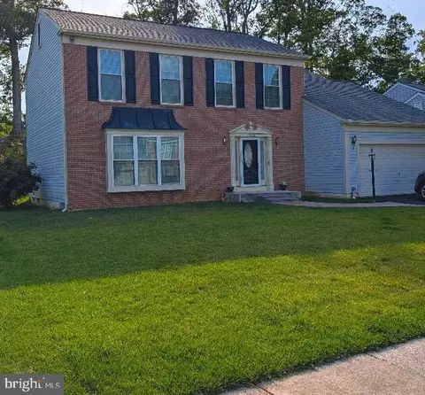 13220 Oak Farm Dr, Woodbridge, VA 22192