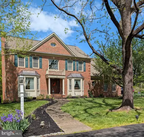 13870 Shelter Manor Dr, Haymarket, VA 20169