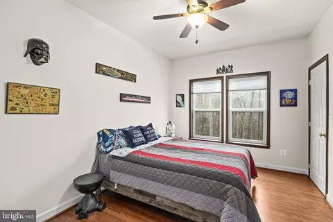 Bedroom - 8701 Sinclair Mill Rd, Manassas, VA 20112 photo 1 of 9