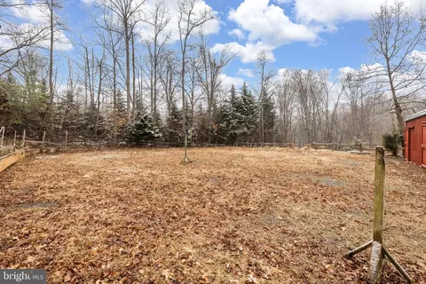 Exterior - 8701 Sinclair Mill Rd, Manassas, VA 20112 photo 27 of 29