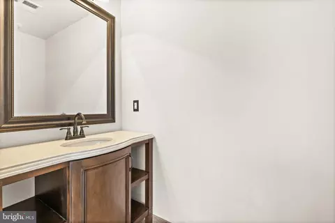 Entry Way - 8701 Sinclair Mill Rd, Manassas, VA 20112 photo 1 of 14