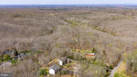 View/Area - 8701 Sinclair Mill Rd, Manassas, VA 20112 photo 6 of 14