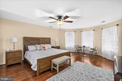 Bedroom - 8701 Sinclair Mill Rd, Manassas, VA 20112 photo 5 of 9
