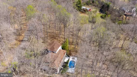 View/Area - 8701 Sinclair Mill Rd, Manassas, VA 20112 photo 4 of 14