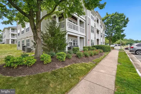 14151 Cuddy Loop #101, Woodbridge, VA 22193