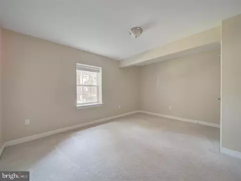Bedroom - 18413 Cedar Dr, Triangle, VA 22172 photo 7 of 8