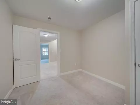 Bedroom - 18413 Cedar Dr, Triangle, VA 22172 photo 8 of 8
