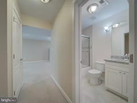 Entry Way - 18413 Cedar Dr, Triangle, VA 22172 photo 9 of 9