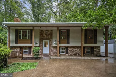 11039 Timberview Dr, Manassas, VA 20111