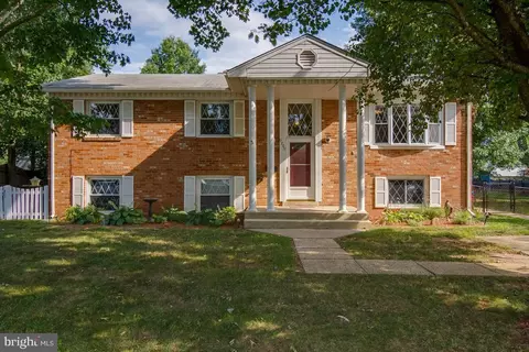 9709 Loudoun Ave, Manassas, VA 20109