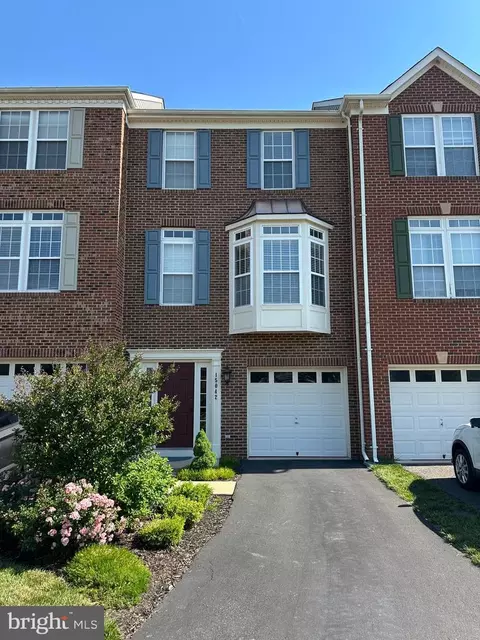 15042 Danehurst Cir, Gainesville, VA 20155
