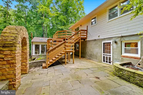 Exterior - 12312 White Eagle Dr, Manassas, VA 20112 photo 7 of 8