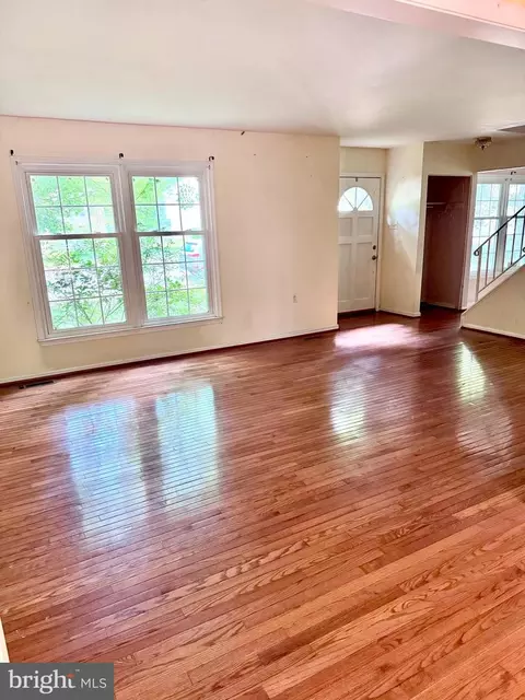 11974 Cotton Mill Dr, Woodbridge, VA 22192