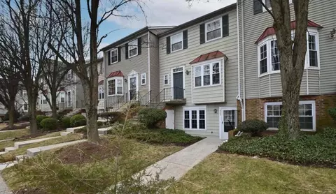 4225 Stockbridge Dr #5F, Dumfries, VA 22025