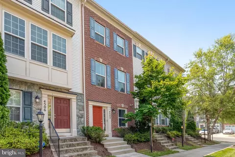 Exterior - 4504 Potomac Highlands Cir, Triangle, VA 22172 photo 3 of 3