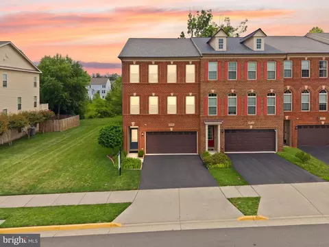 6629 Bartrams Forest Ln, Haymarket, VA 20169