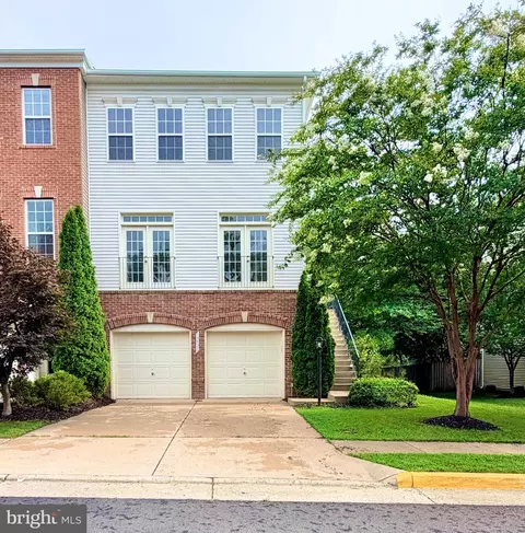 15925 Greymill Manor Dr, Haymarket, VA 20169