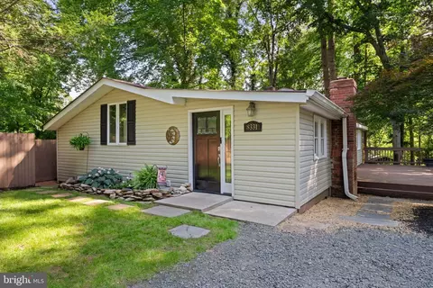 8331 Haire St, Manassas, VA 20112