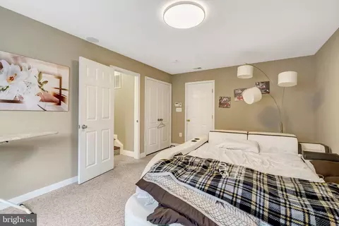 Bedroom - 4302 Potomac Highlands Cir, Triangle, VA 22172 photo 4 of 4