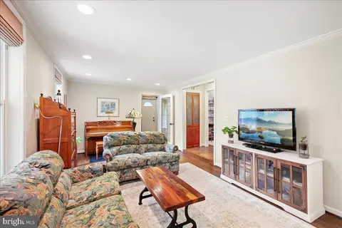 Other - 19266 Mockingbird Heights Rd, Triangle, VA 22172 photo 1 of 11