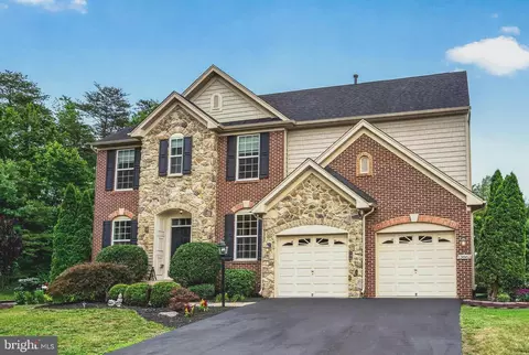 13862 Estate Manor Dr, Gainesville, VA 20155