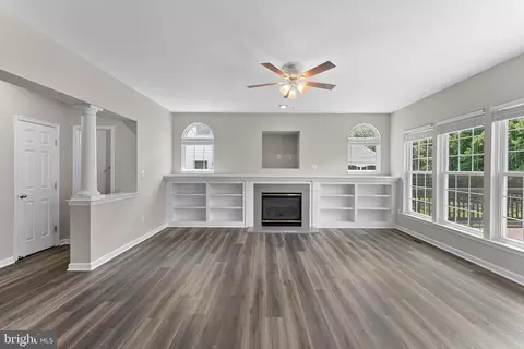 Living - 12997 Kyle Moor Pl, Bristow, VA 20136 photo 4 of 10