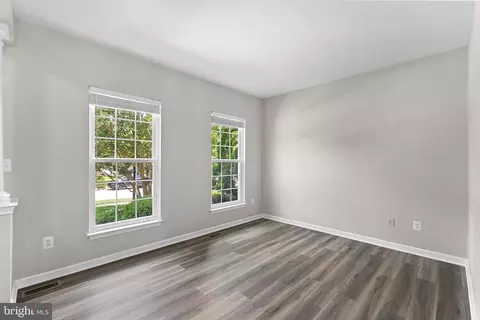 Living - 12997 Kyle Moor Pl, Bristow, VA 20136 photo 1 of 10