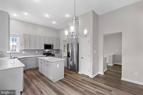 Entry Way - 12997 Kyle Moor Pl, Bristow, VA 20136 photo 4 of 7