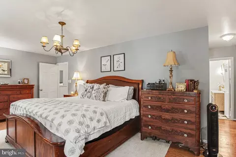Bedroom - 15745 Edgewood Dr, Dumfries, VA 22025 photo 4 of 7