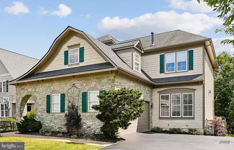 9046 Roaring Spring Loop, Bristow, VA 20136