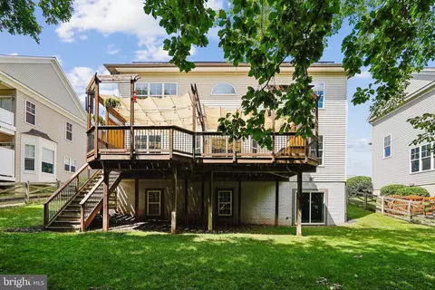 Exterior - 9046 Roaring Spring Loop, Bristow, VA 20136 photo 5 of 9