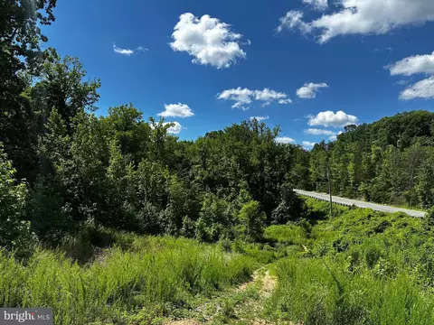 17201 Interstate Dr, Dumfries, VA 22026 photo 12