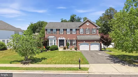 2861 Powell Dr, Woodbridge, VA 22191