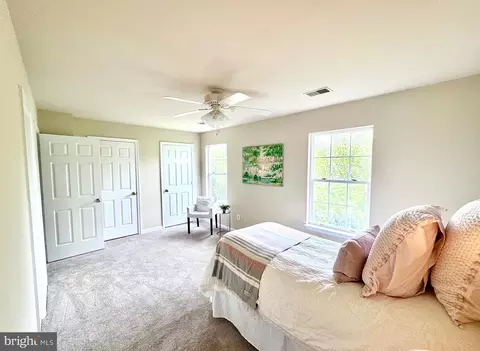 Bedroom - 8310 Ewing Pl, Manassas, VA 20109 photo 3 of 8