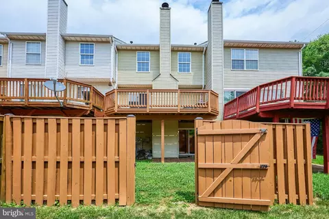 Exterior - 8310 Ewing Pl, Manassas, VA 20109 photo 5 of 5