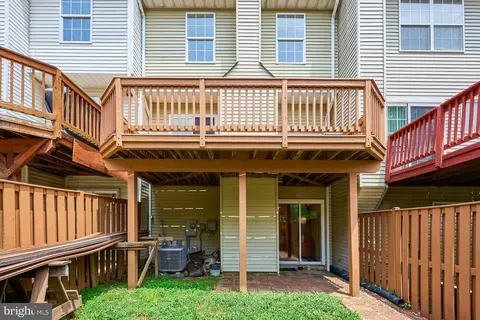 Exterior - 8310 Ewing Pl, Manassas, VA 20109 photo 3 of 5