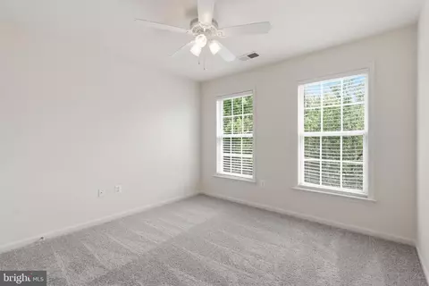 Bedroom - 17515 Mina Ln, Dumfries, VA 22025 photo 5 of 6