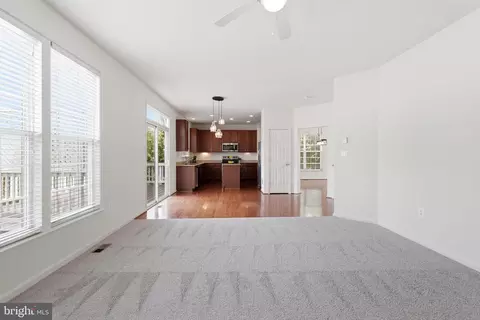 Living - 17515 Mina Ln, Dumfries, VA 22025 photo 4 of 7