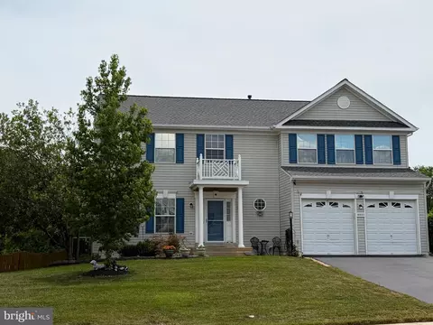8905 Edmonston Dr, Bristow, VA 20136
