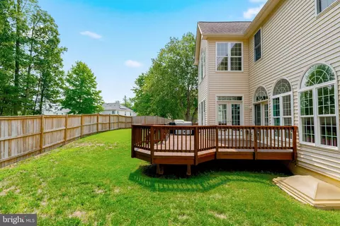 Exterior - 3364 Logstone Dr, Triangle, VA 22172 photo 7 of 12